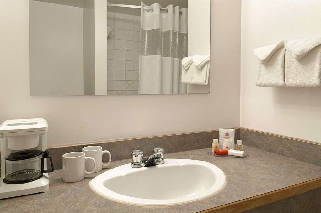 Hotel Ramada Limited Dawson Creek Pokoj fotografie